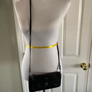 Patricia Nash cross body wallet